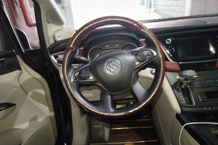 Used Buick GL8 2018 ES 28T Comfort Model China VI Standard Steering Wheel