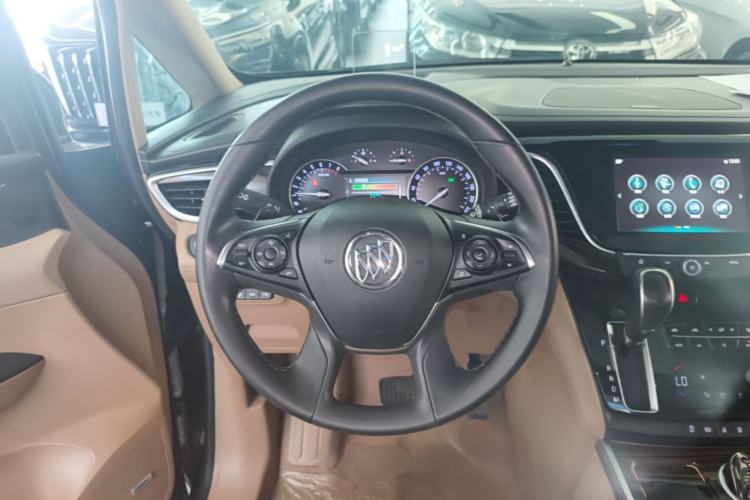 Used Buick GL8 2018 ES 28T Flagship Model China VI Standard Steering Wheel