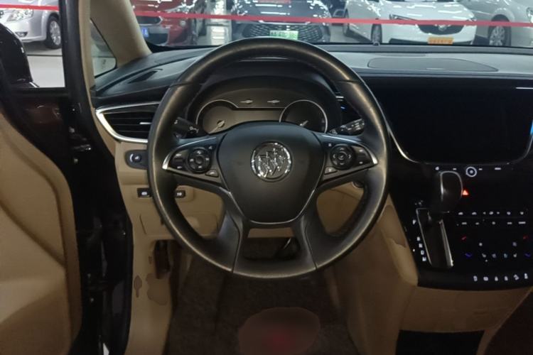 Used Buick GL8 2018 ES 28T Flagship Model China VI Standard Steering Wheel