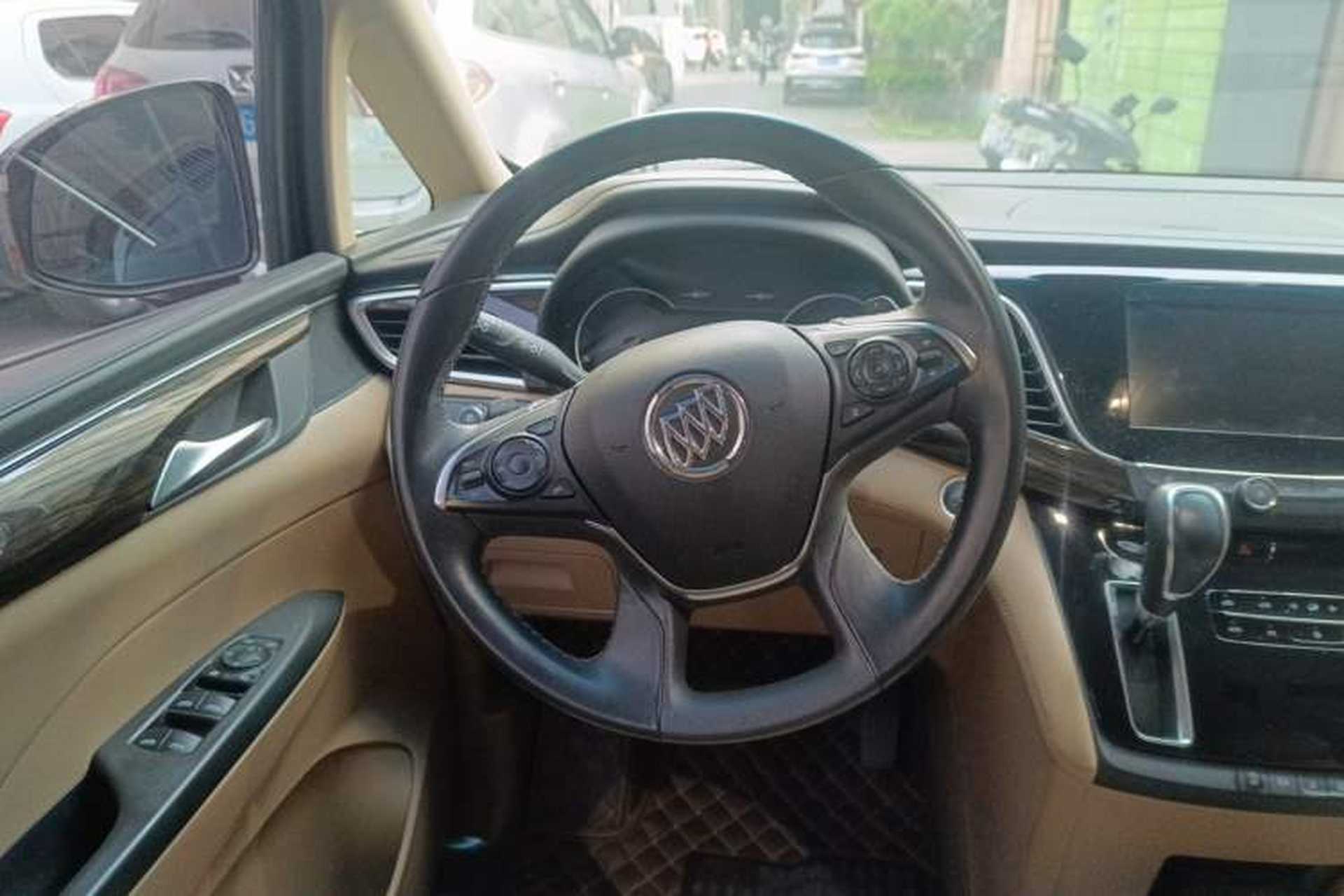 Used Buick GL8 2018 ES 28T Luxury Model China VI Standard Steering Wheel