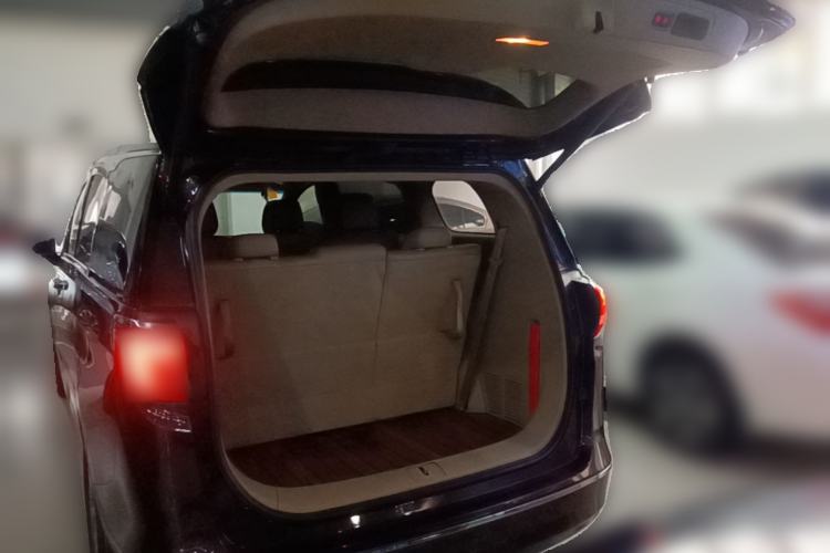 Used Buick GL8 2018 ES 28T Premium Model China VI Standard Trunk