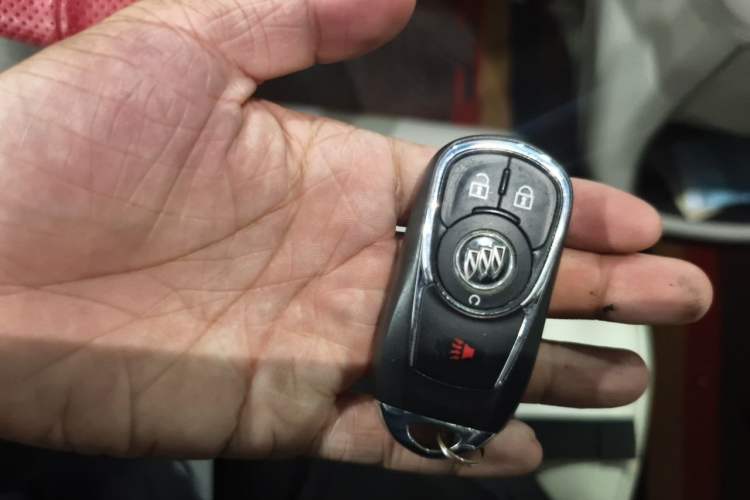 Used Buick GL8 2018 ES 28T Comfort Model China VI Standard Vehicle Key
