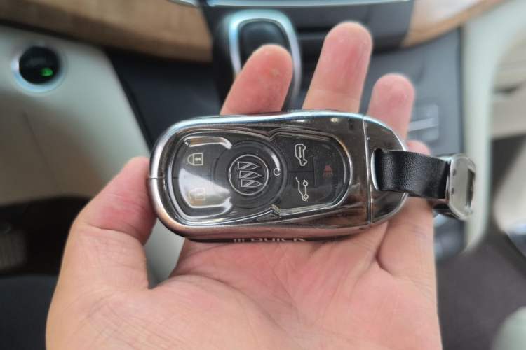 Used Buick GL8 2018 ES 28T Comfort Model China VI Standard Vehicle Key