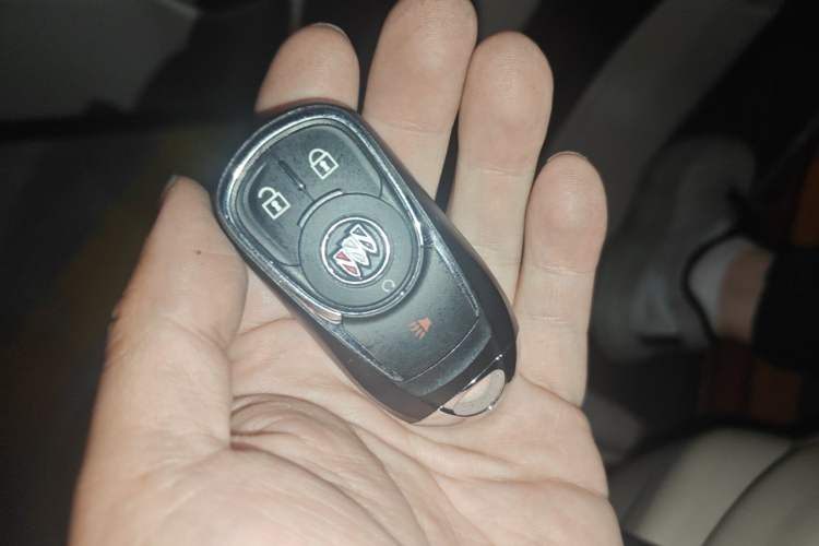 Used Buick GL8 2018 ES 28T Comfort Model China VI Standard Vehicle Key