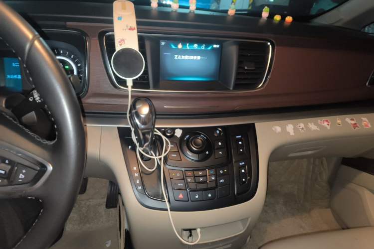 Used Buick GL8 2018 28T Luxury Model China VI Standard Audio And AC Panel