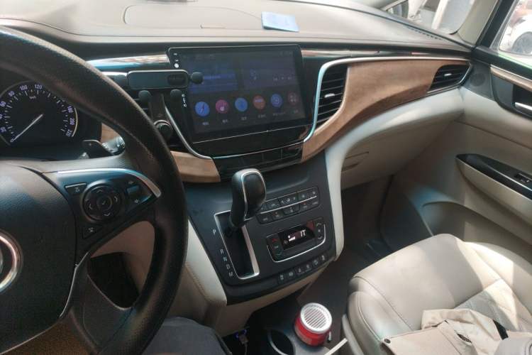 Used Buick GL8 2018 ES 28T Comfort Model China VI Standard Audio And AC Panel