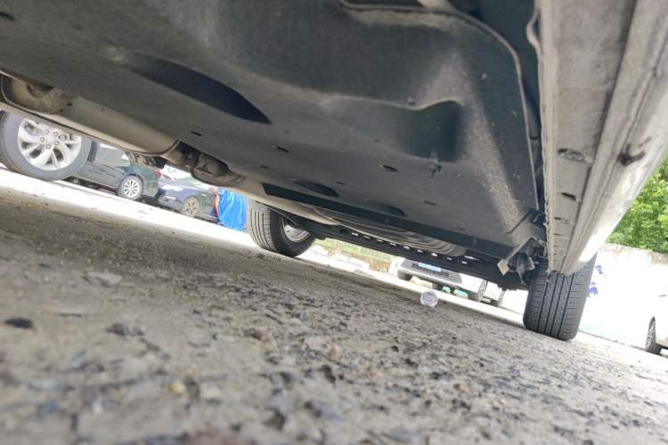 Used Buick GL8 2018 28T Prestige Version China VI Standard Chassis Front Left
