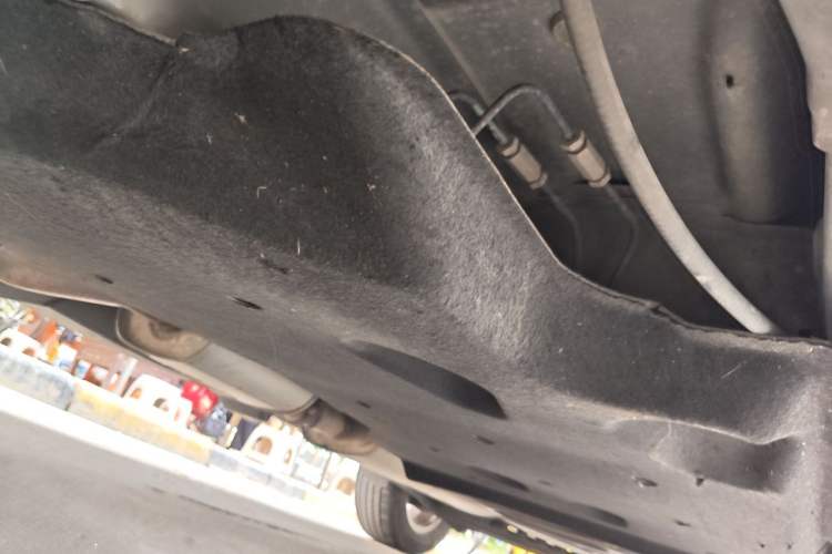 Used Buick GL8 2018 28T Luxury Model China VI Standard Chassis Front Left