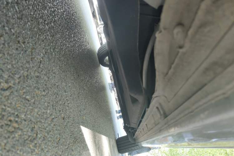 Used Buick GL8 2018 28T Luxury Model China VI Standard Chassis Front Left