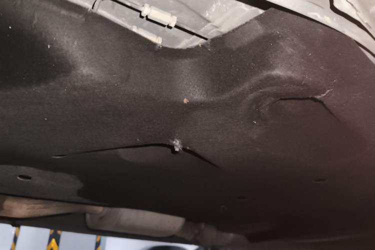 Used Buick GL8 2018 28T Luxury Model China VI Standard Chassis Front Left