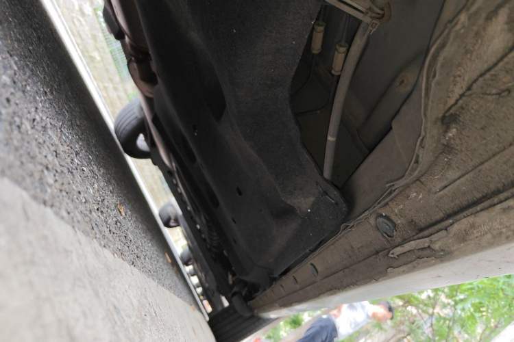 Used Buick GL8 2018 28T Luxury Model China VI Standard Chassis Front Left