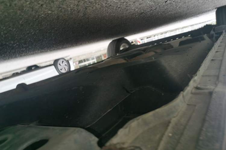 Used Buick GL8 2018 28T Comfort Model China VI Standard Chassis Front Right