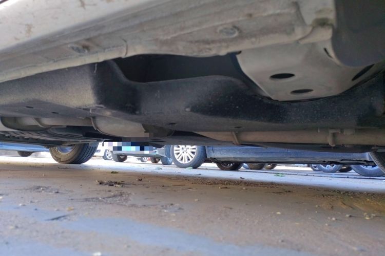 Used Buick GL8 2018 ES 28T Comfort Model China VI Standard Chassis Front Right