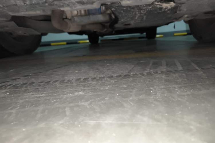 Used Buick GL8 2018 28T Luxury Model China VI Standard Chassis Front