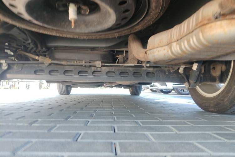 Used Buick GL8 2018 28T Luxury Model China VI Standard Chassis Rear
