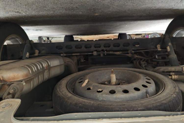 Used Buick GL8 2018 28T Luxury Model China VI Standard Chassis Rear