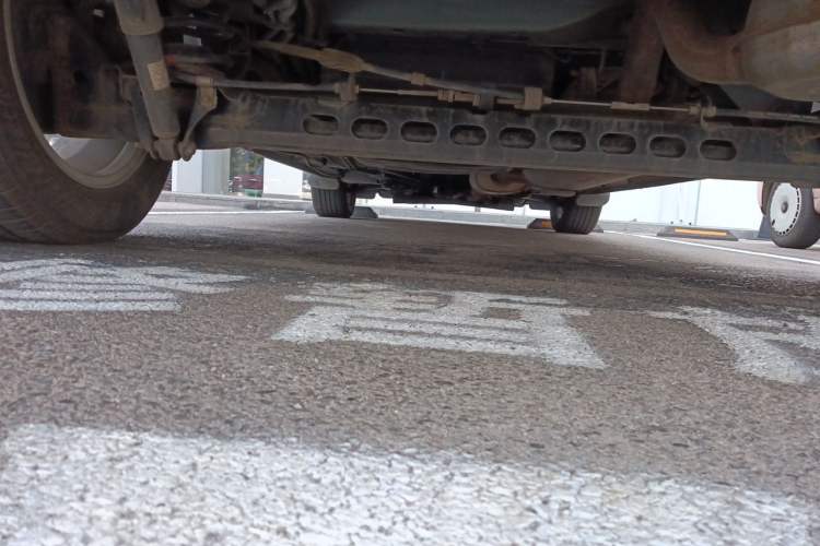 Used Buick GL8 2018 28T Comfort Model China VI Standard Chassis Rear Left