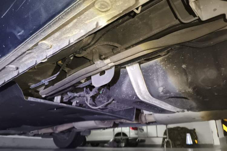 Used Buick GL8 2018 28T Luxury Model China VI Standard Chassis Rear Left