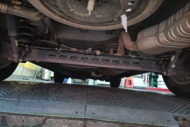 Used Buick GL8 2018 28T Luxury Model China VI Standard Chassis Rear