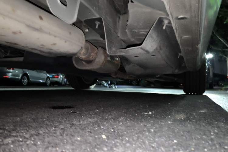 Used Buick GL8 2018 28T Luxury Model China VI Standard Chassis Rear Right