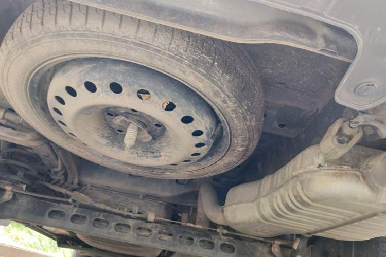 Used Buick GL8 2018 28T Luxury Model China VI Standard Chassis Rear