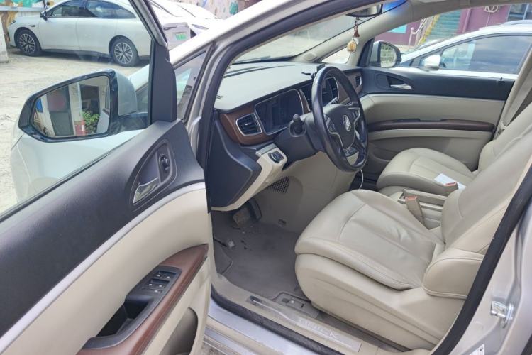 Used Buick GL8 2018 28T Prestige Version China VI Standard Driver Seat