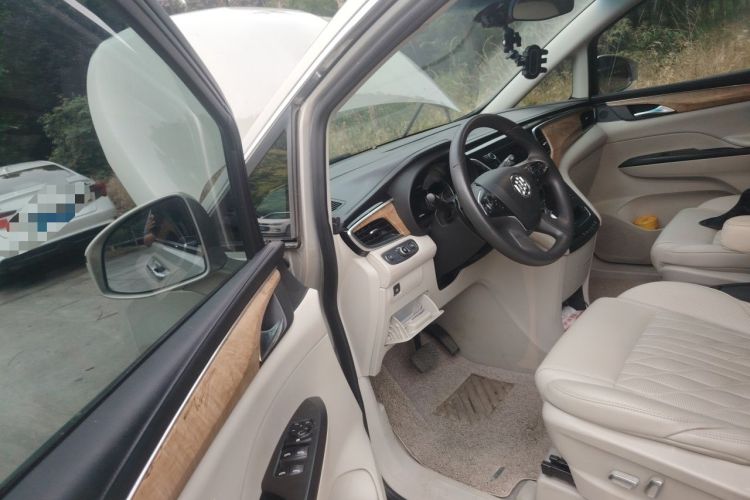 Used Buick GL8 2018 ES 28T Comfort Model China VI Standard Driver Seat