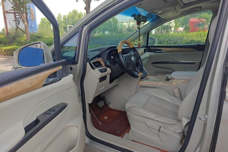 Used Buick GL8 2018 ES 28T Comfort Model China VI Standard Driver Seat
