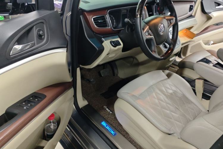 Used Buick GL8 2018 28T Comfort Model China VI Standard Driver Seat