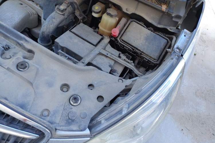 Used Buick GL8 2018 ES 28T Comfort Model China VI Standard Engine Bay Left