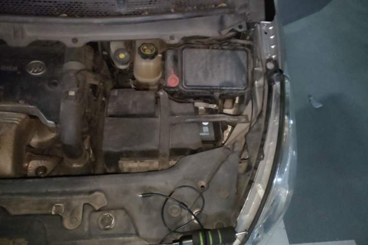 Used Buick GL8 2018 28T Comfort Model China VI Standard Engine Bay Left