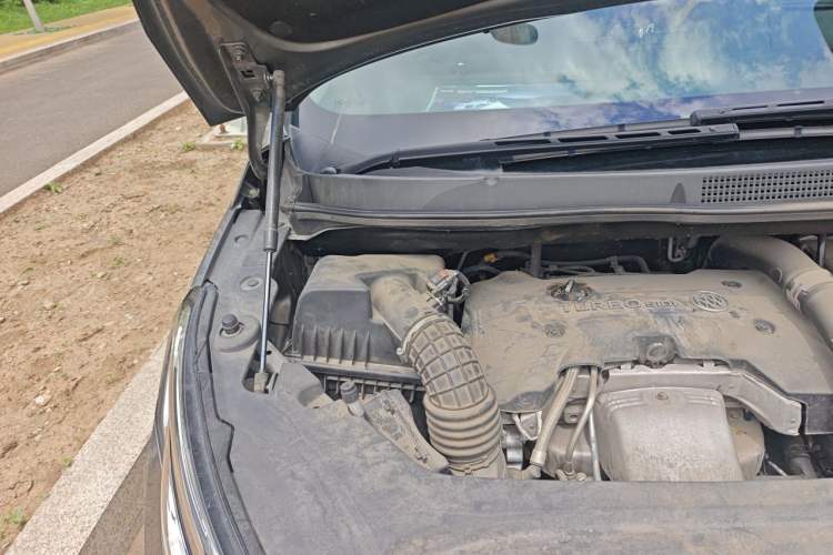 Used Buick GL8 2018 ES 28T Comfort Model China VI Standard Engine Bay Right