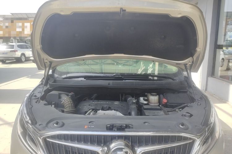 Used Buick GL8 2018 ES 28T Luxury Model China VI Standard Engine Bay