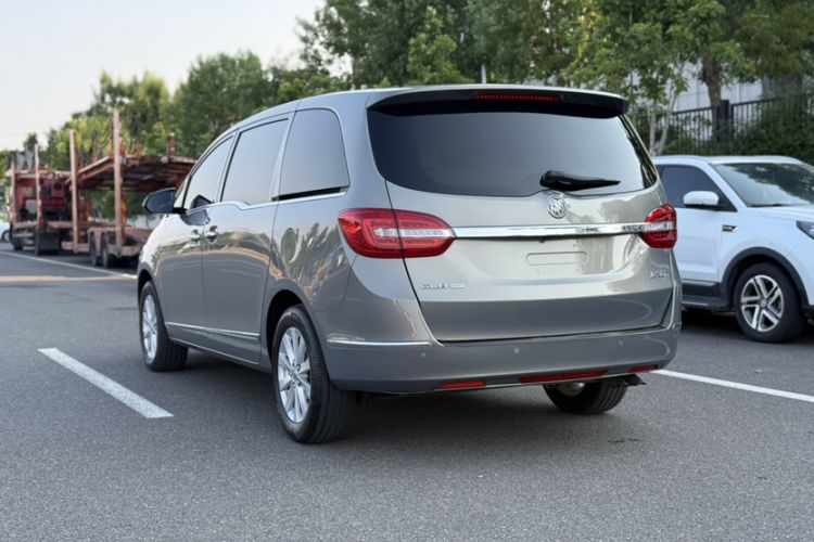 Used Buick GL8 2018 28T Luxury Model China VI Standard Exterior 5
