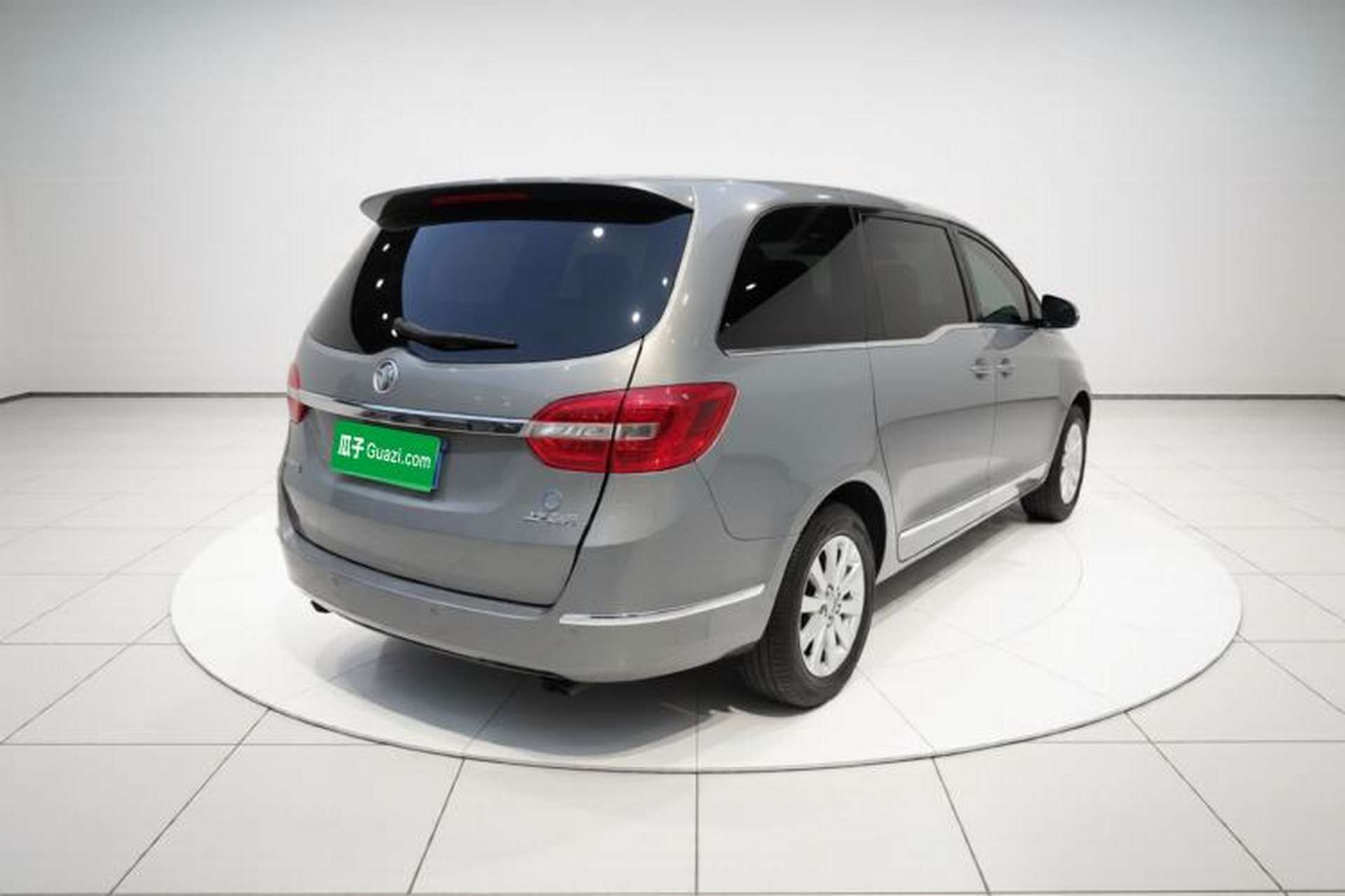 Used Buick GL8 2018 28T Luxury Model China VI Standard Exterior 5