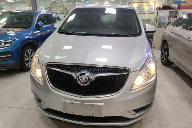 Used Buick GL8 2018 28T Comfort Model China VI Standard Front