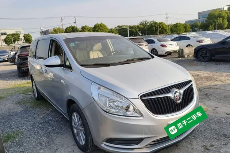 Used Buick GL8 2018 28T Luxury Model China VI Standard Front Right 45 Deg