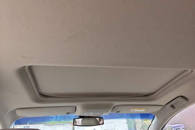 Used Buick GL8 2018 28T Luxury Model China VI Standard Headliner