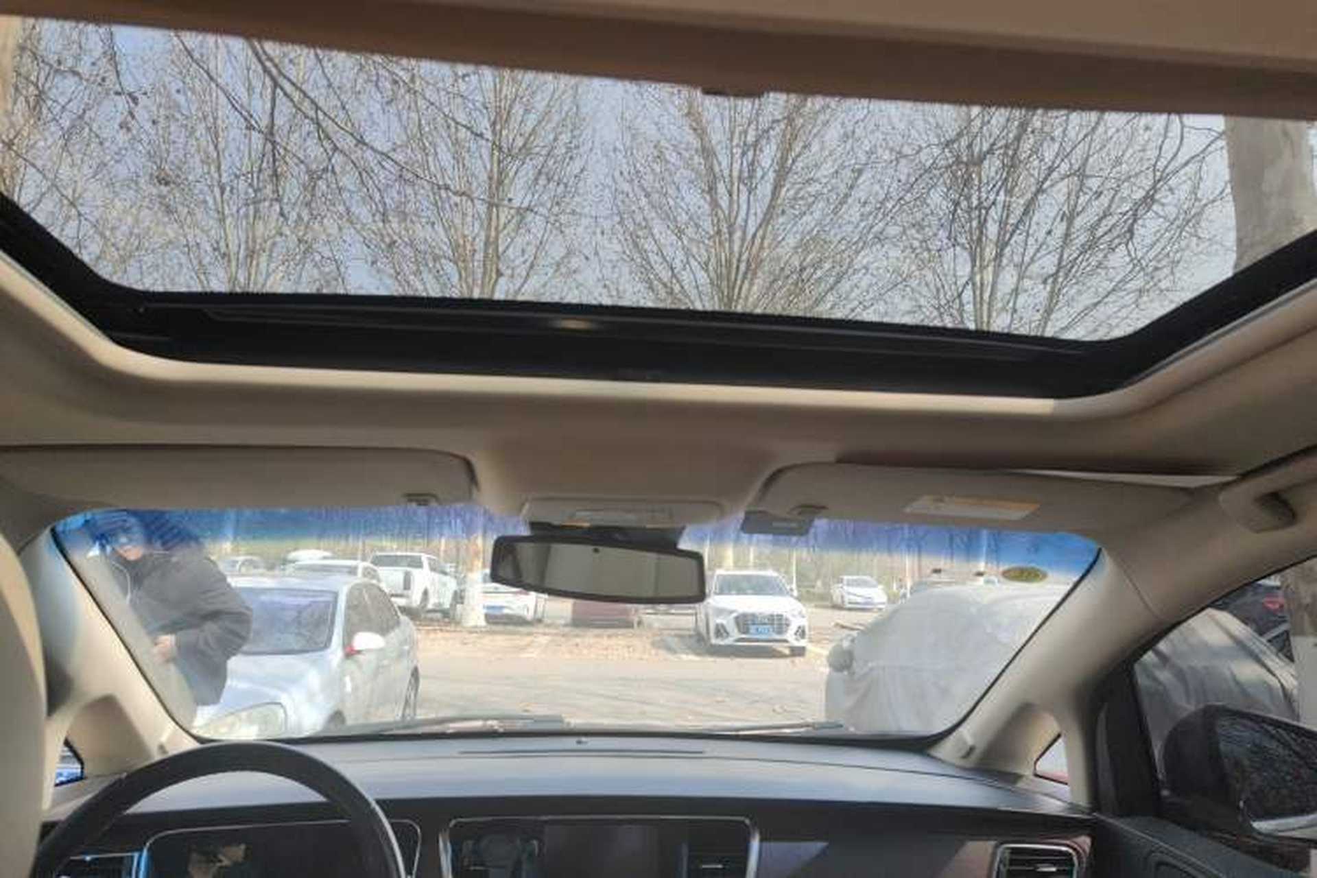 Used Buick GL8 2018 28T Luxury Model China VI Standard Headliner