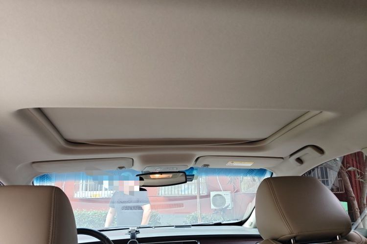 Used Buick GL8 2018 28T Luxury Model China VI Standard Headliner