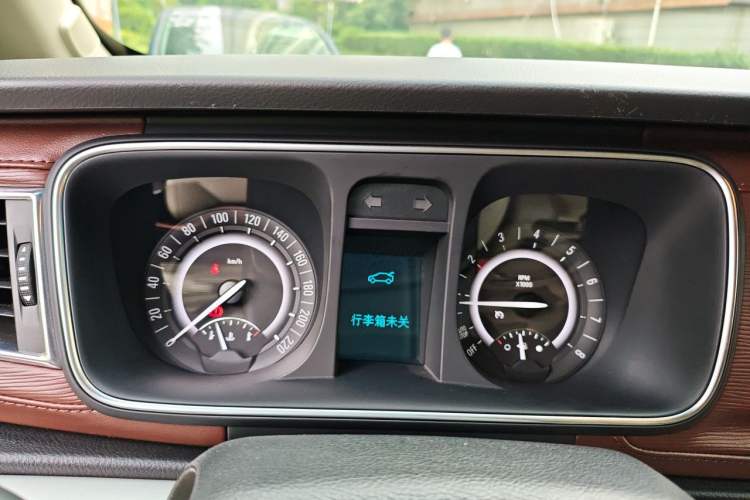 Used Buick GL8 2018 28T Comfort Model China VI Standard Instrument Cluster