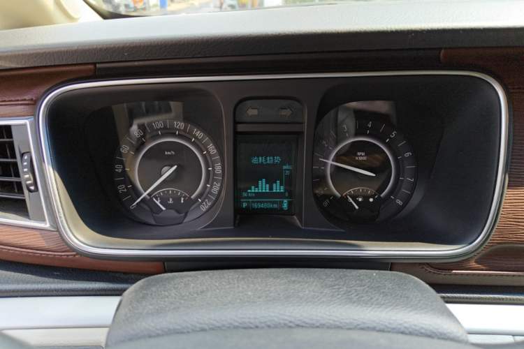 Used Buick GL8 2018 28T Comfort Model China VI Standard Instrument Cluster