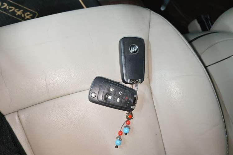 Used Buick GL8 2018 28T Luxury Model China VI Standard Interior 1