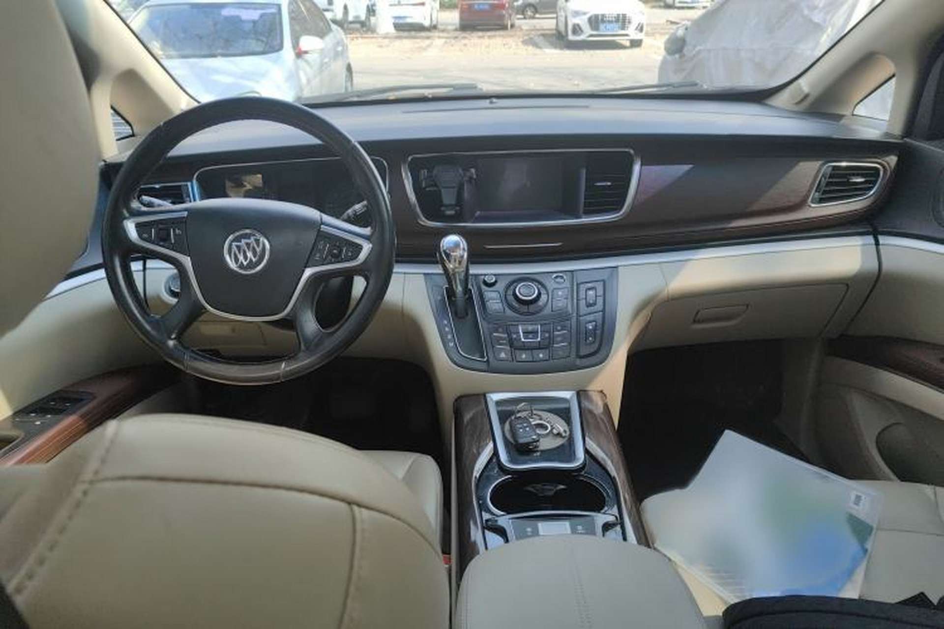 Used Buick GL8 2018 28T Luxury Model China VI Standard Interior 2