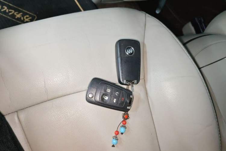 Used Buick GL8 2018 28T Luxury Model China VI Standard Interior 2