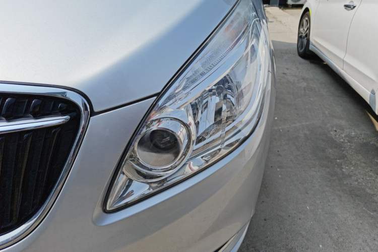 Used Buick GL8 2018 28T Comfort Model China VI Standard Left Front Headlight