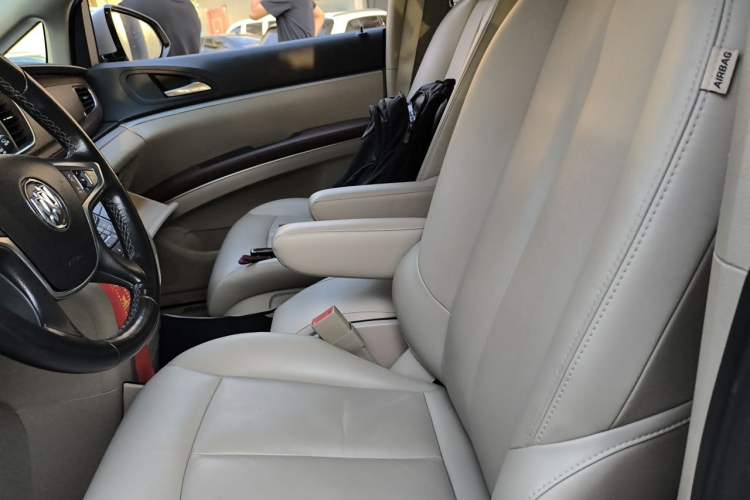 Used Buick GL8 2018 28T Prestige Version China VI Standard Left Front Seat