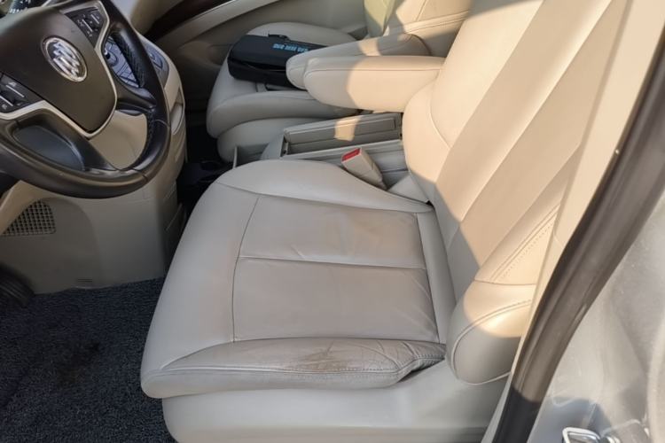 Used Buick GL8 2018 28T Luxury Model China VI Standard Left Front Seat