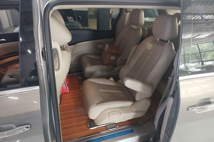 Used Buick GL8 2018 28T Luxury Model China VI Standard Left Rear Seat