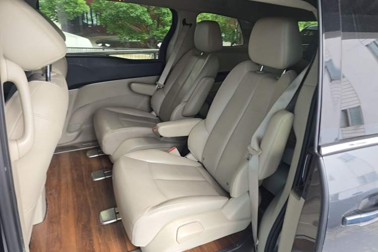 Used Buick GL8 2018 28T Luxury Model China VI Standard Left Rear Seat